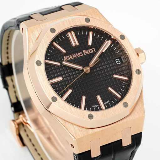 Audemars Piguet Royal Oak 15500 - Image 2