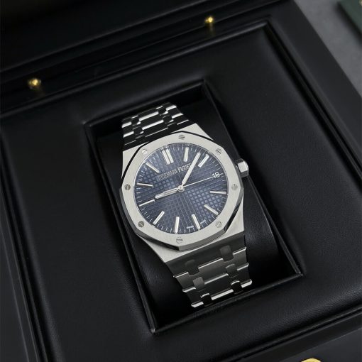 Audemars Piguet Royal Oak 15510ST - Image 3