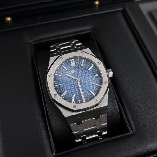 Audemars Piguet Royal Oak 15510ST - Image 3