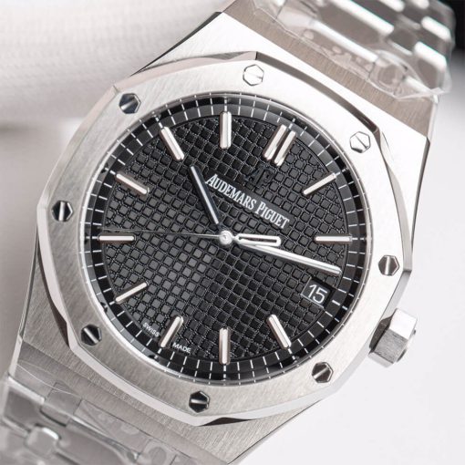 Audemars Piguet Royal Oak 15500 - Image 3