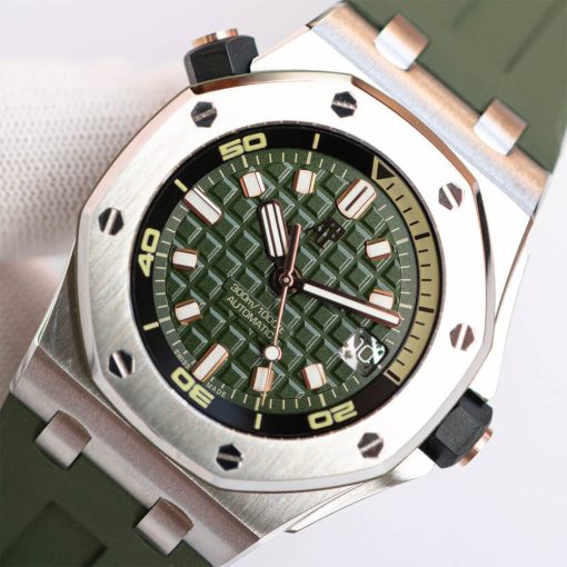 Audemars Piguet Royal Oak 15720 - Image 3