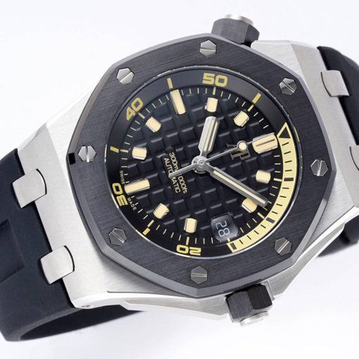 Audemars Piguet Royal Oak 15720 - Image 3