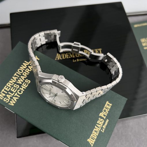 Audemars Piguet Royal Oak 15510ST - Image 6