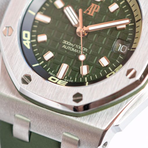 Audemars Piguet Royal Oak 15720 - Image 6