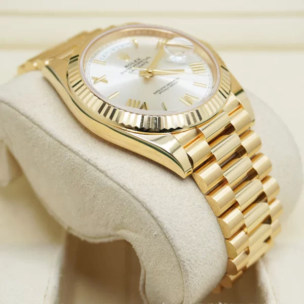 Superclone Rolex Day-Date 40 mm Silver Dial 228238